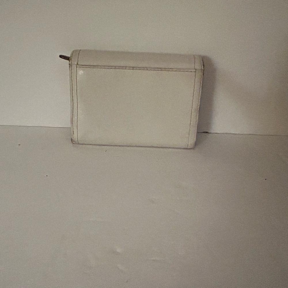 White coach wallet